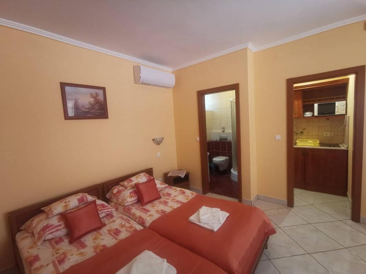 Harmonia Panzio Hotel Sárospatak Eksteriør billede