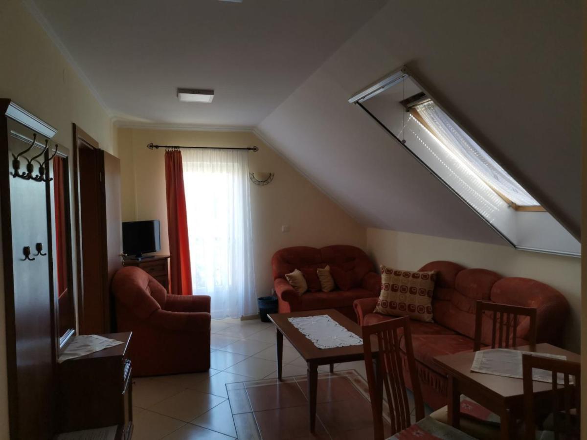 Harmonia Panzio Hotel Sárospatak Eksteriør billede