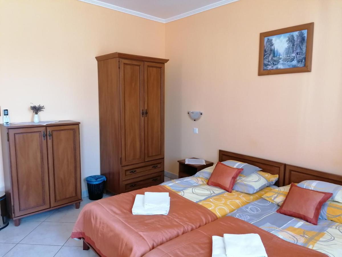 Harmonia Panzio Hotel Sárospatak Eksteriør billede