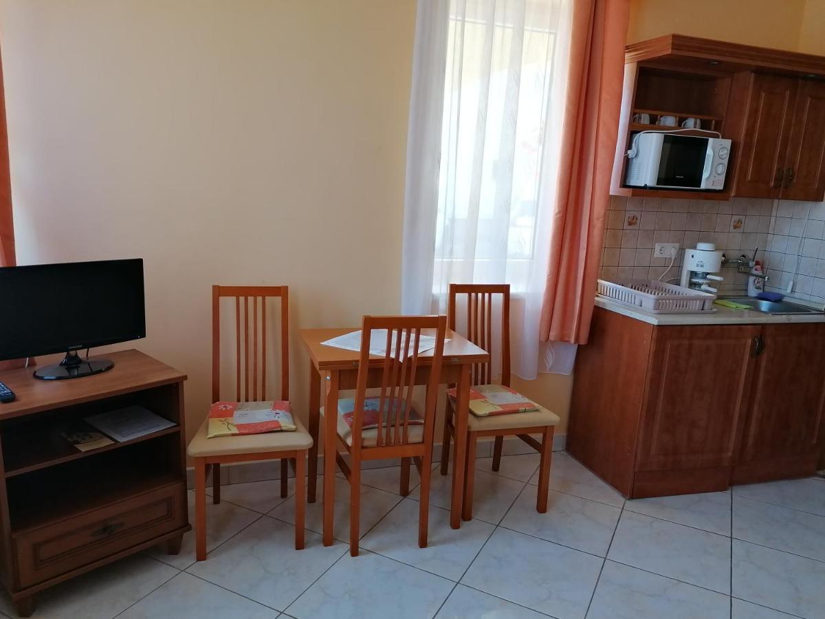 Harmonia Panzio Hotel Sárospatak Eksteriør billede