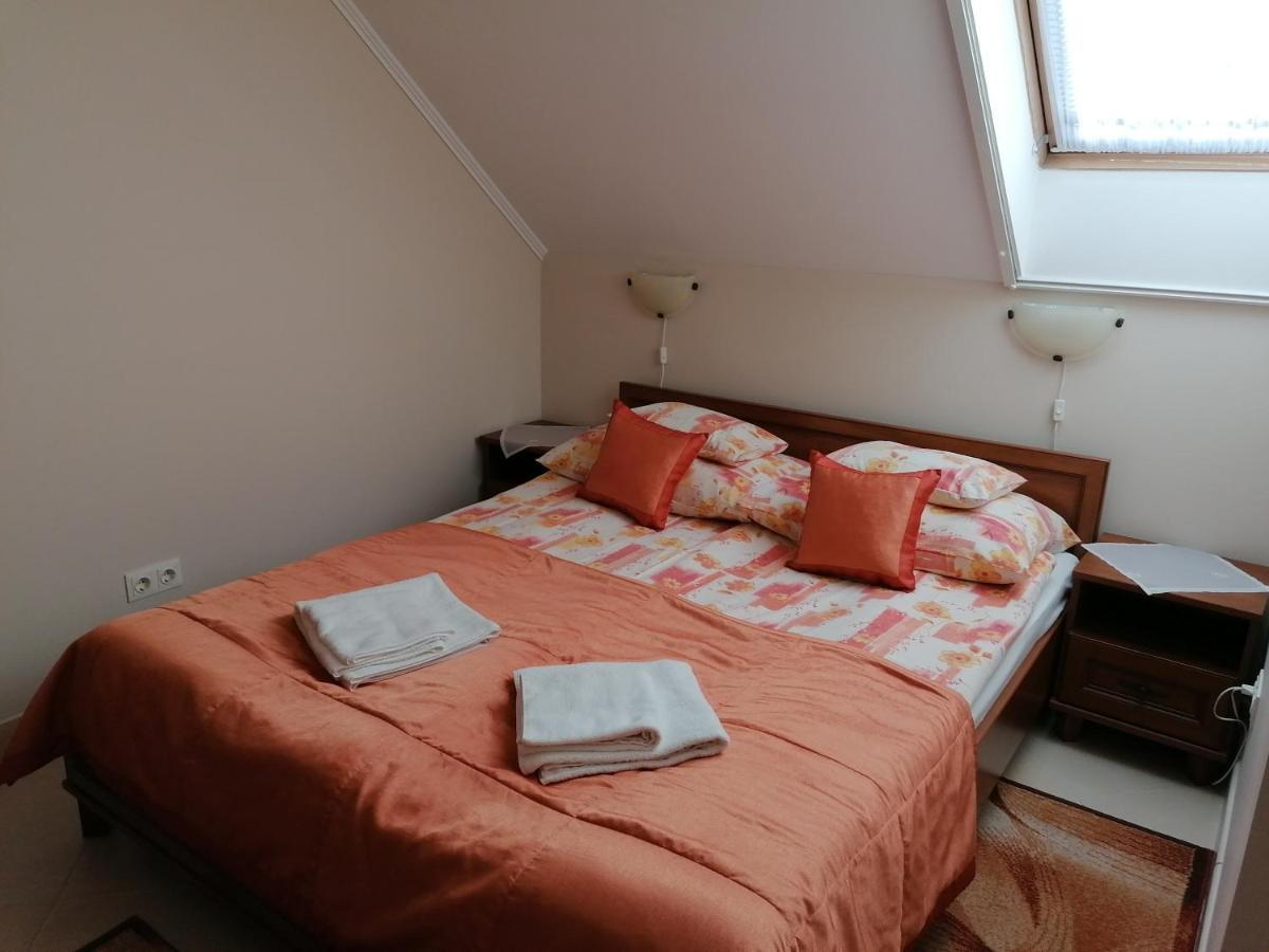 Harmonia Panzio Hotel Sárospatak Eksteriør billede