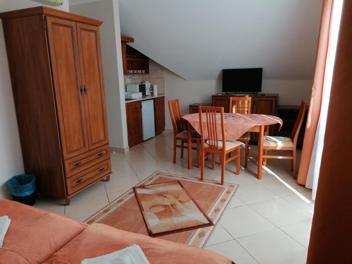 Harmonia Panzio Hotel Sárospatak Eksteriør billede