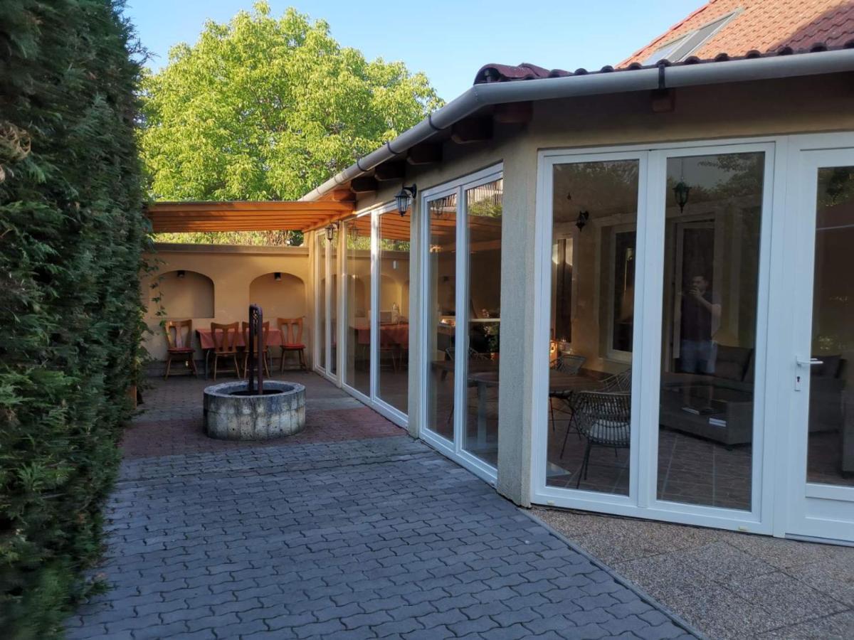 Harmonia Panzio Hotel Sárospatak Eksteriør billede