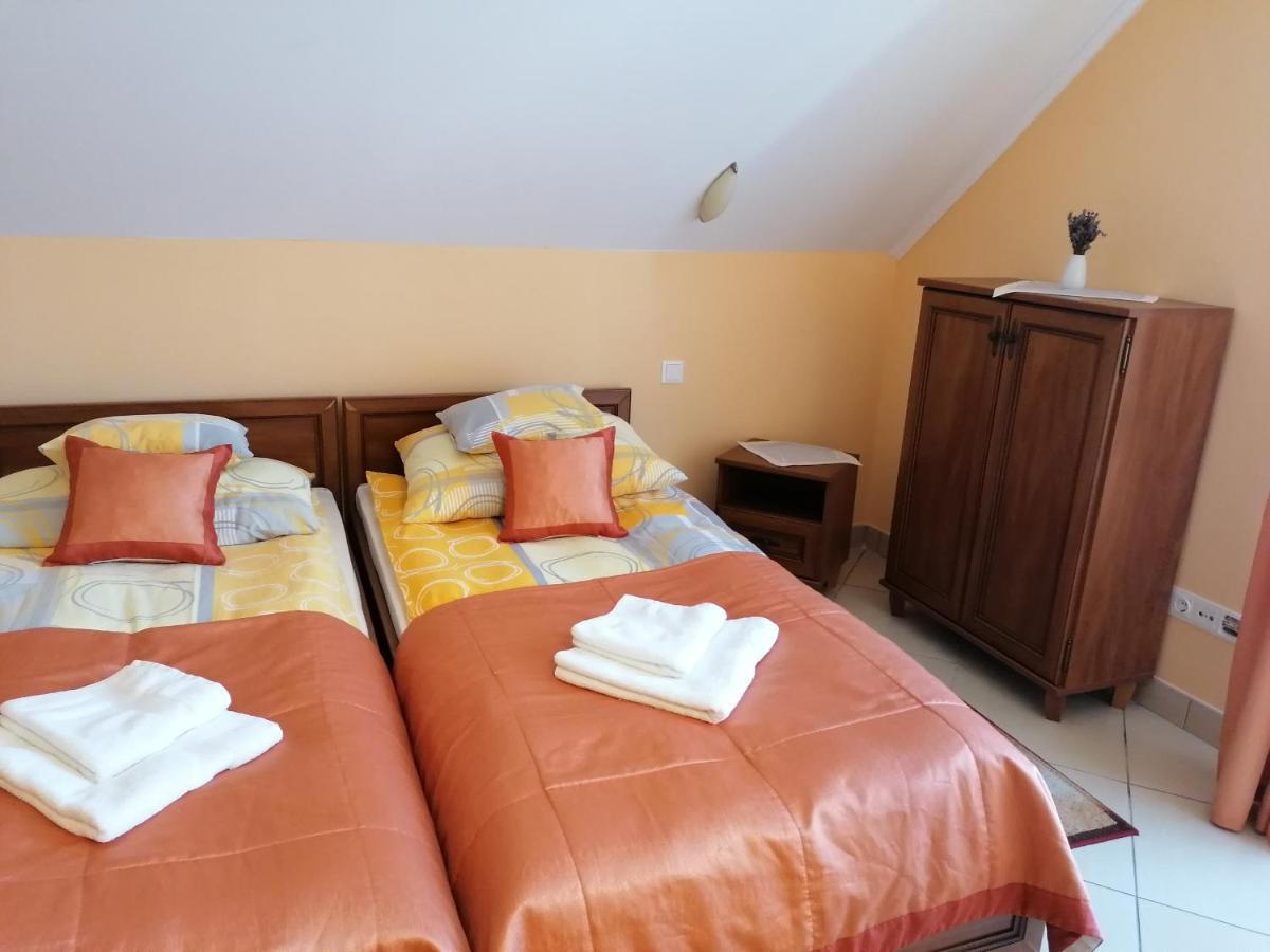Harmonia Panzio Hotel Sárospatak Eksteriør billede